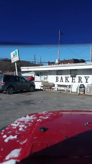 Steineck's Donuts & Cakes Picture 7