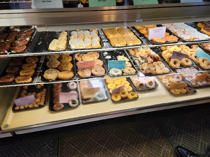 Steineck's Donuts & Cakes Picture 2
