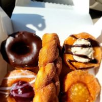 Dough Co. Doughnuts & Coffee ico