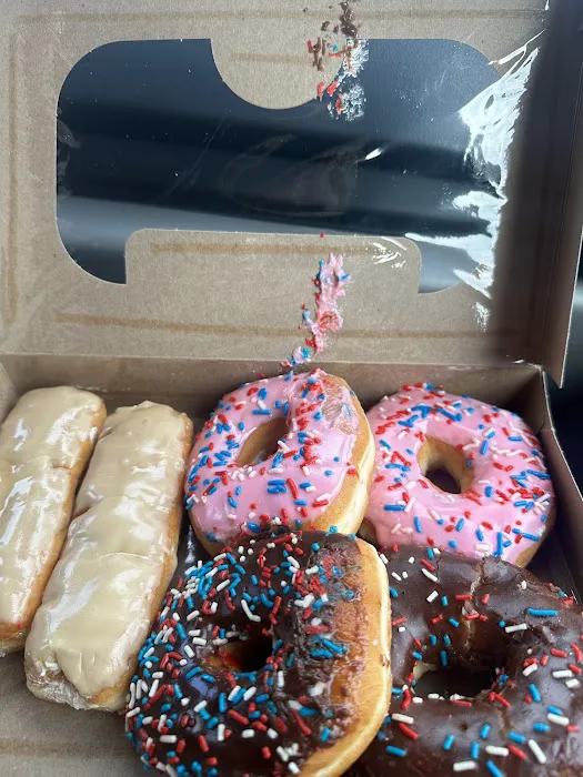 Mary Ann Donuts Shop Picture 5
