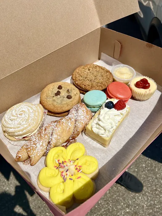 Sprinkle City Bakery & Cafe Picture 3