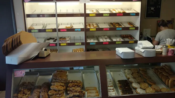 Yum-Ee Donuts Picture 7
