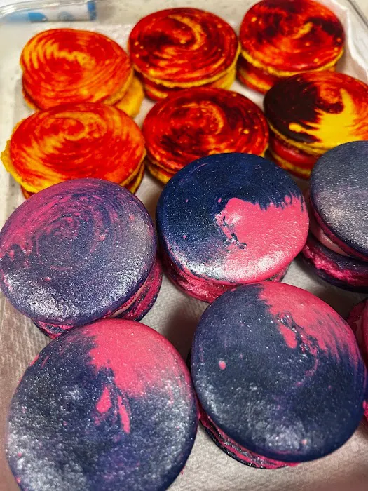Passion at Midnight Macarons Picture 3