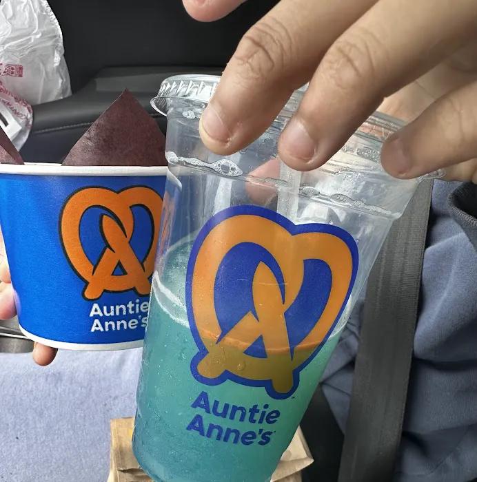 Auntie Anne's Picture 8