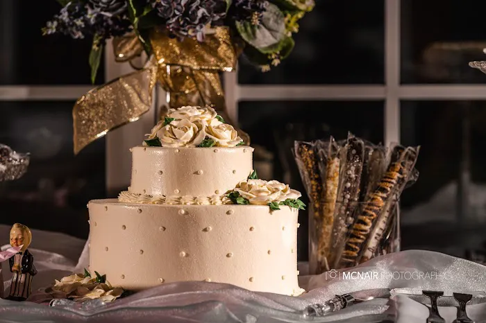 THE CAKE LADY Picture 1