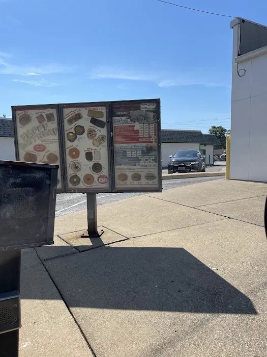 Mary Ann Donuts Shop Picture 4