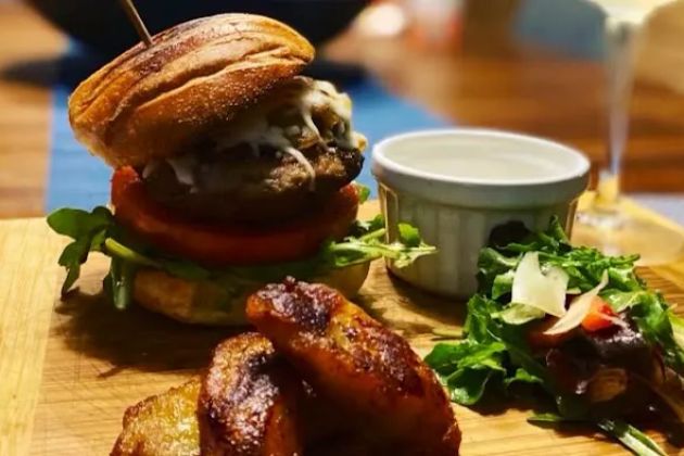 Cocinamos Bakery + Bistro