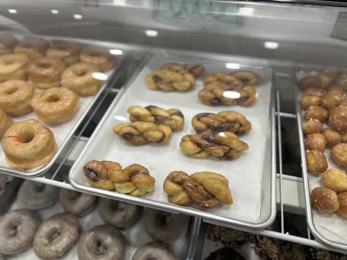 Lake Donuts Picture 5