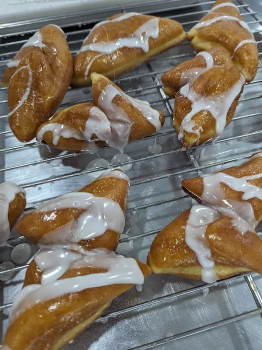 Lake Donuts Picture 4