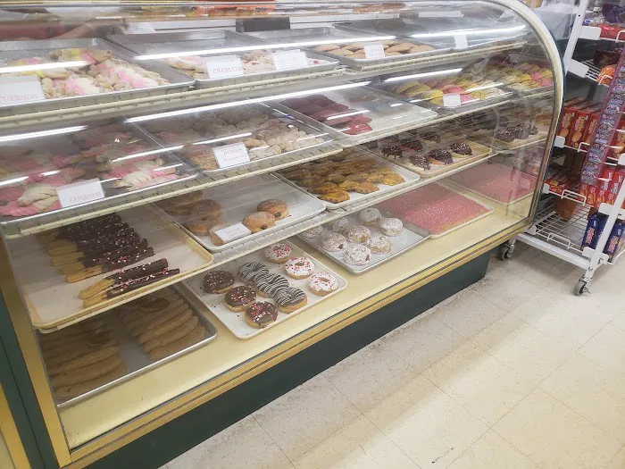 El Aguila Bakery Picture 8