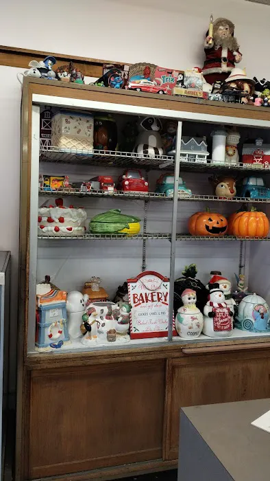 Ulman's Bakery Picture 8