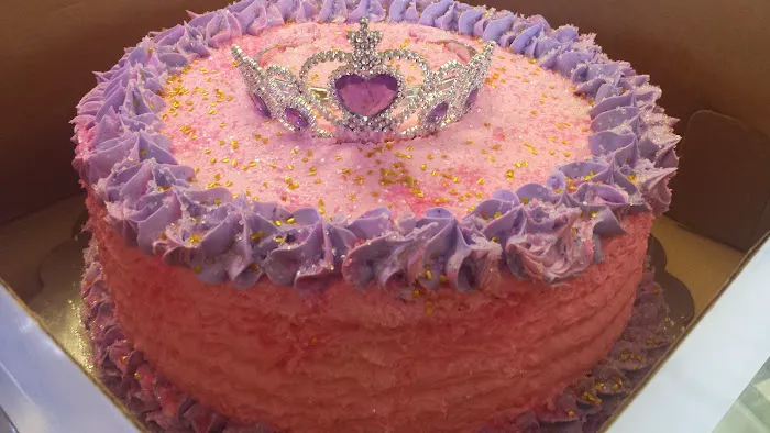 Alyssa's Cakes and Confections Picture 1