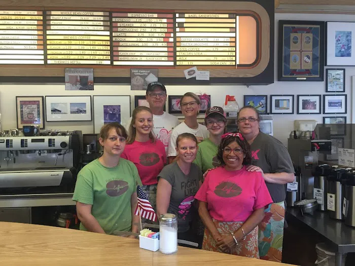 Fort Findlay Coffee & Doughnut Shoppe Picture 5