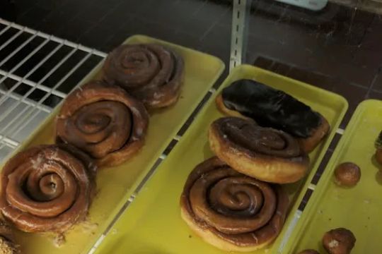 Mama C's Donuts