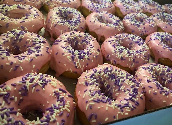Cafe Donuts Picture 9