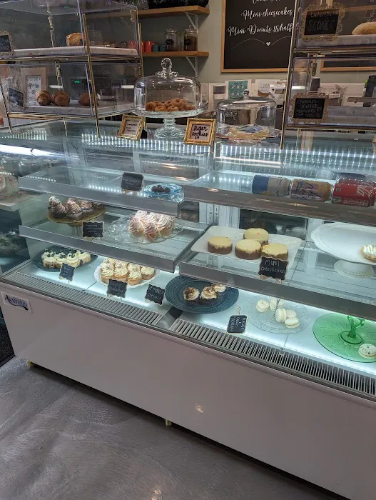 Dollop Shop Picture 6