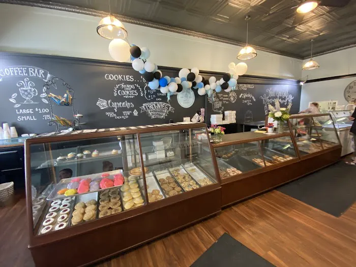 Main Street Sweets Picture 4