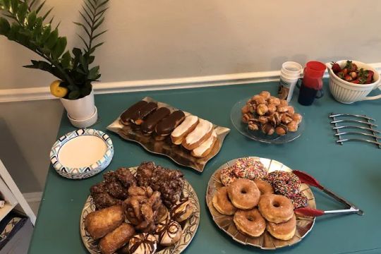 St. Louis Hills Donut Shop