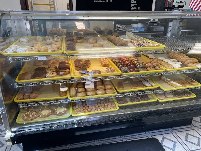 Donut House dcj Picture 4