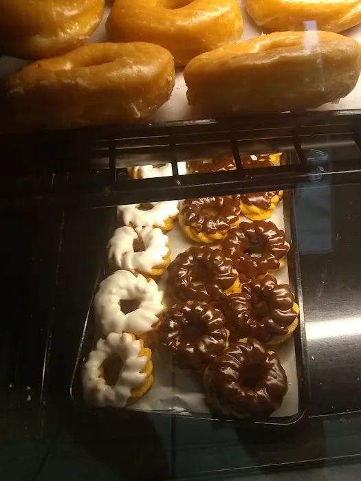 Eddie's Southtown Donuts Picture 10