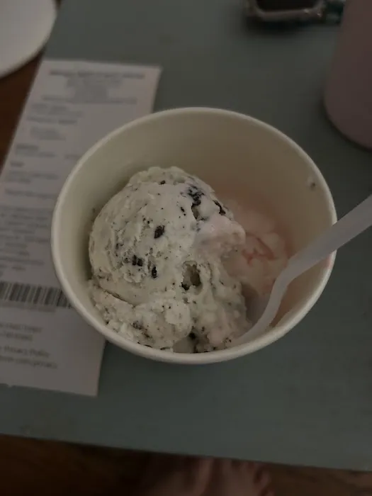 Sedara Sweets & Ice Cream Picture 7