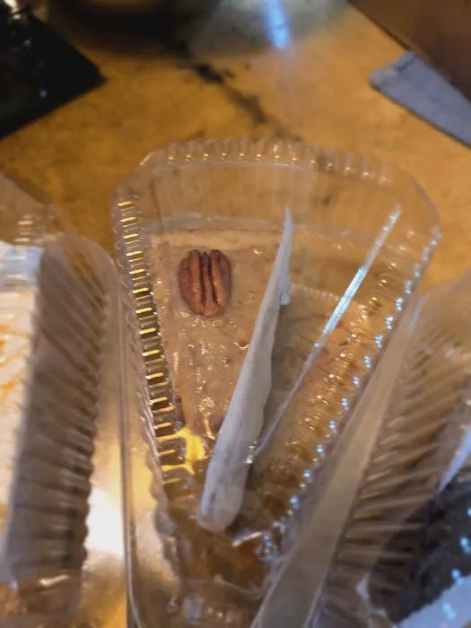 Hank's Cheesecakes on the Hill Picture 3
