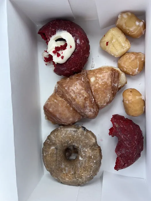 Ruby donut Picture 6
