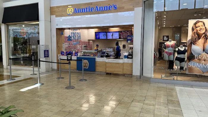 Auntie Anne's Picture 4
