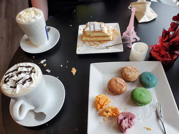 Le Macaron French Pastries of Saint Louis Picture 3