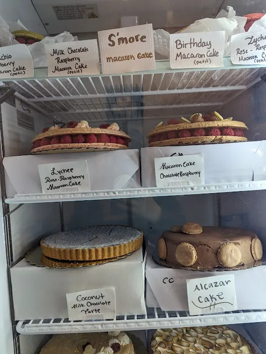 Le Macaron French Pastries of Saint Louis Picture 6