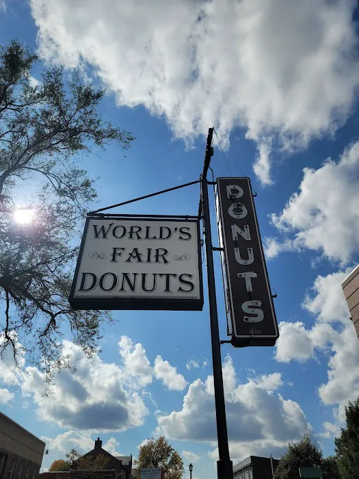 World's Fair Donuts Picture 9