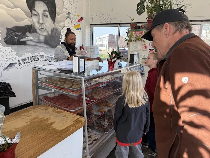 World's Fair Donuts Picture 8