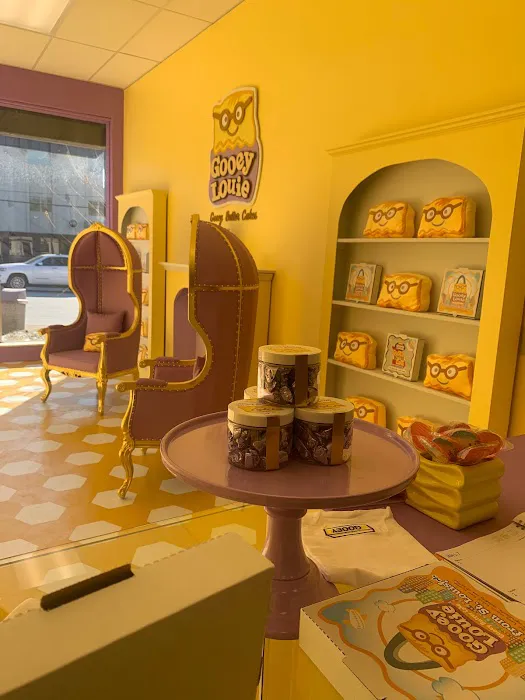 Gooey Louie Gooey Butter Cakes Picture 3