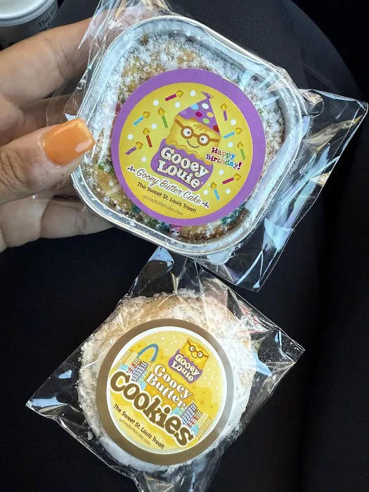 Gooey Louie Gooey Butter Cakes Picture 4