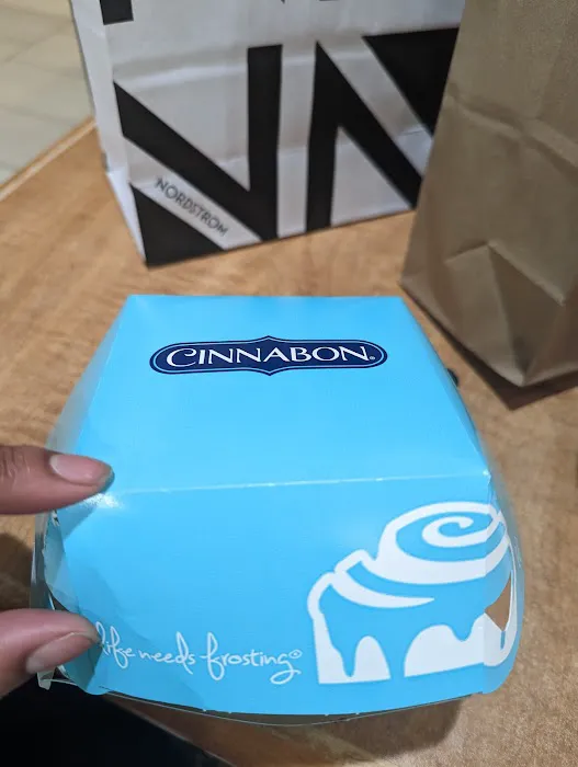 Cinnabon Picture 3