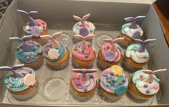 Cake Fusion – Decorated Cupcake & Cake Party Picture 3