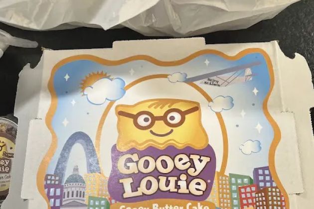 Gooey Louie Gooey Butter Cakes