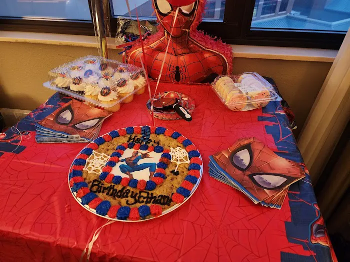 Cookies & Cupcake By Design Picture 3