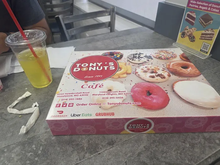 Tony’s Donuts & Cafe Picture 8