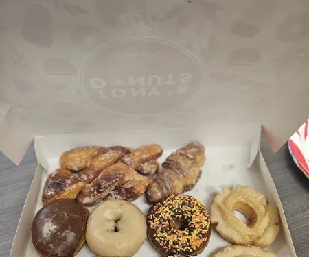 Tonyu2019s Donuts & Cafe