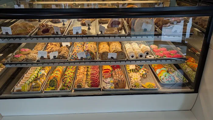 La Bonne Bouchée Patisserie & Cafe Picture 8