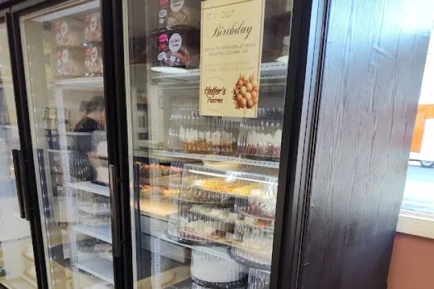 Helfer's Pastries