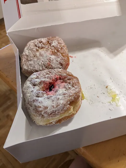 Helfer's Pastries Picture 6