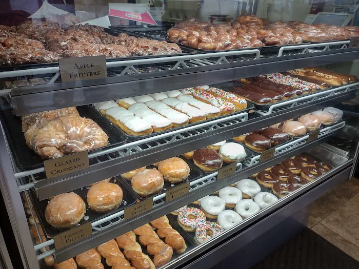 Kelly's Donuts Picture 3