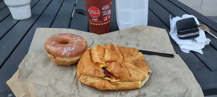 Tony's Donuts & Cafe Picture 3