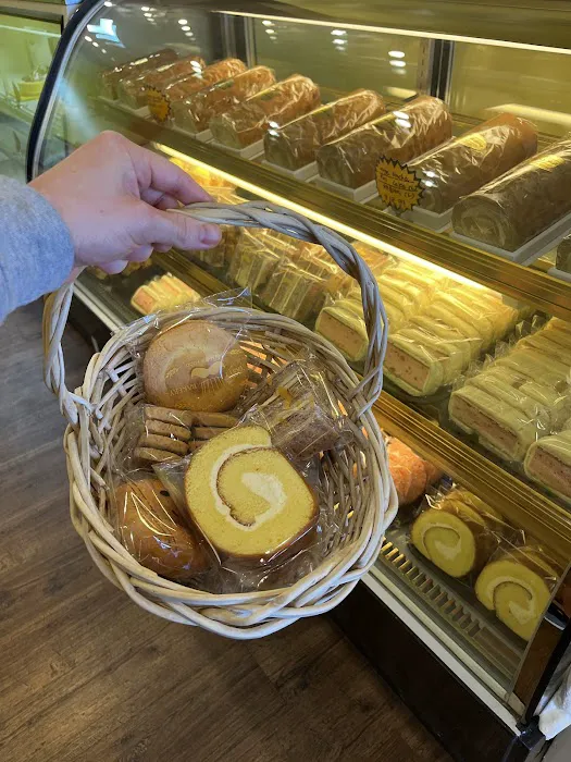 Kim's Bakery Picture 9