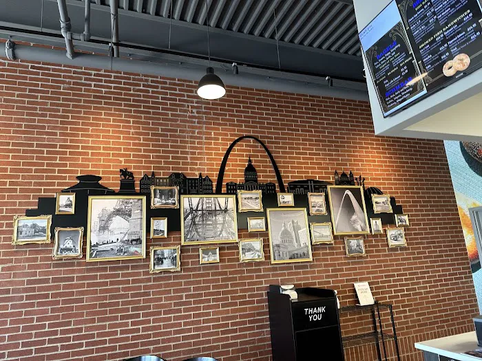 Lefty's Bagels Picture 7