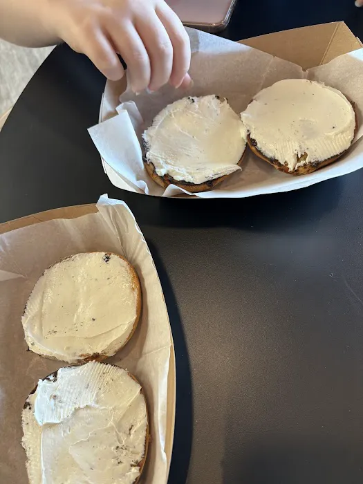 Lefty's Bagels Picture 1
