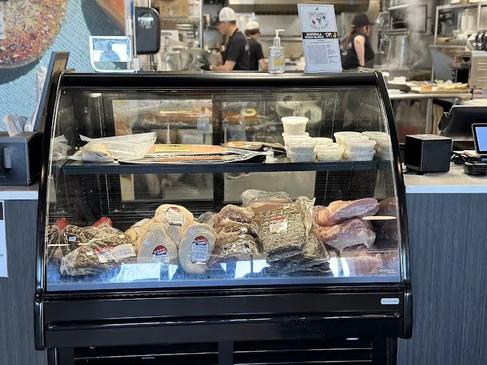 Lefty's Bagels Picture 6