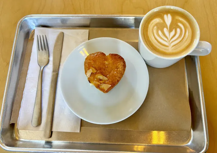 Sucrose Bakery Picture 5